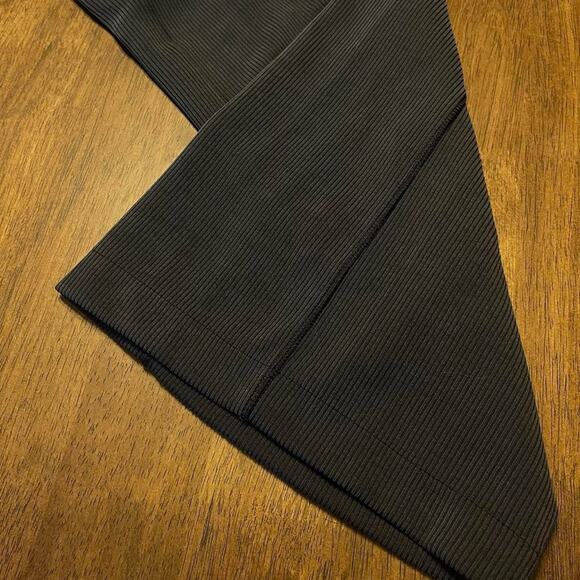 BRAND NEW WORN ONCE!!!!!!! lululemon ribbed softstreme pant
o - Picture 3 of 8